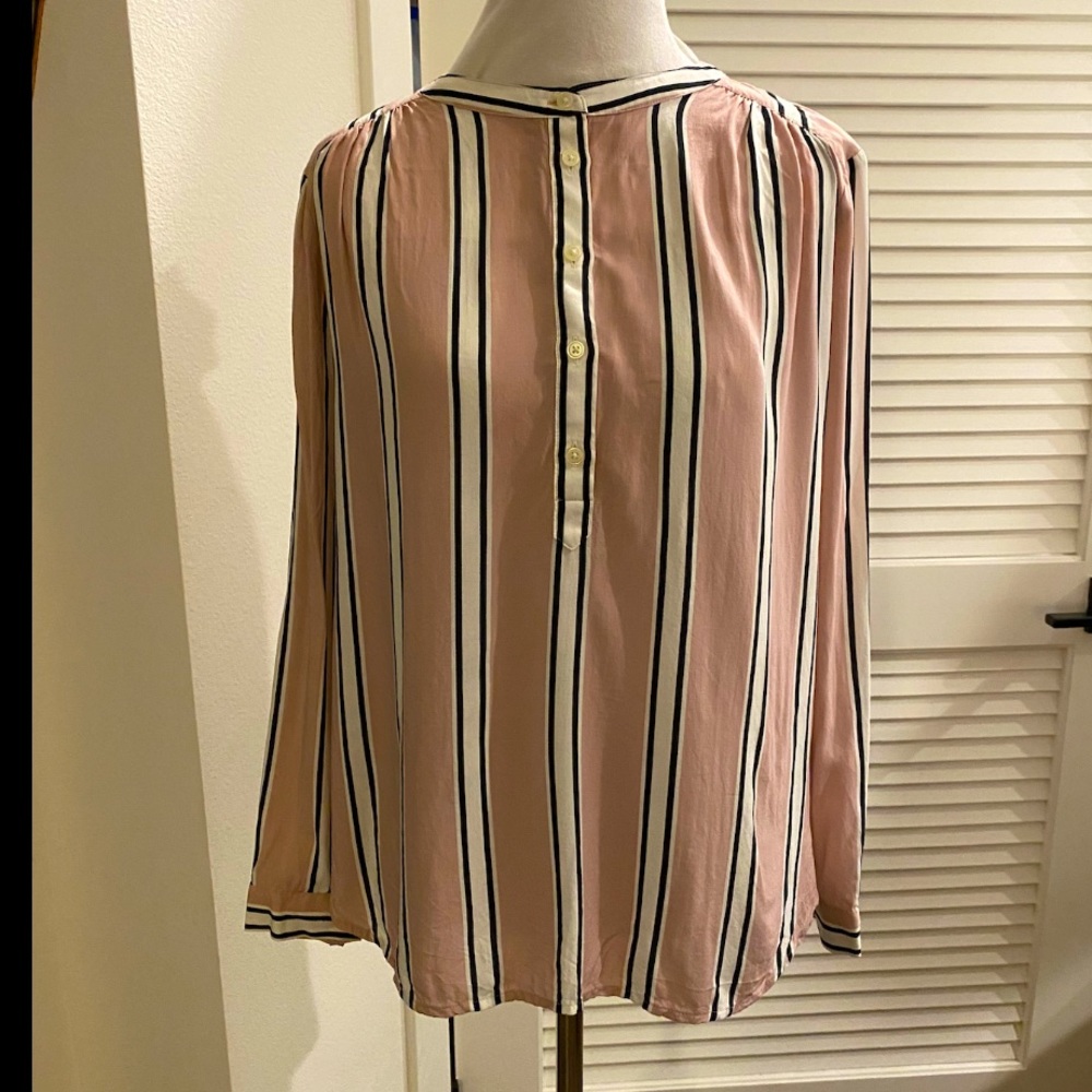 3/$25✨ Blouse